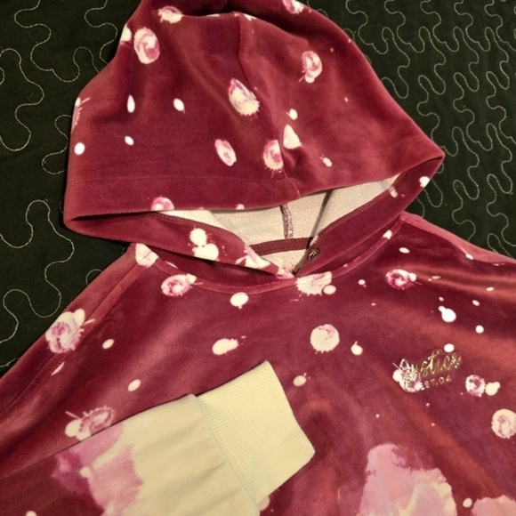 Justice Girl's Two toned Pullover Hoodie Velour Sweater Pink‎  Size 7/8 Small - Picture 2 of 5